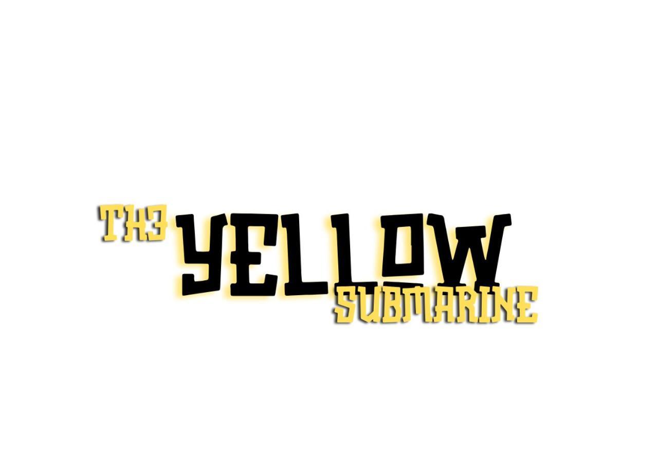 The Yellow Submarine Varkala Bagian luar foto